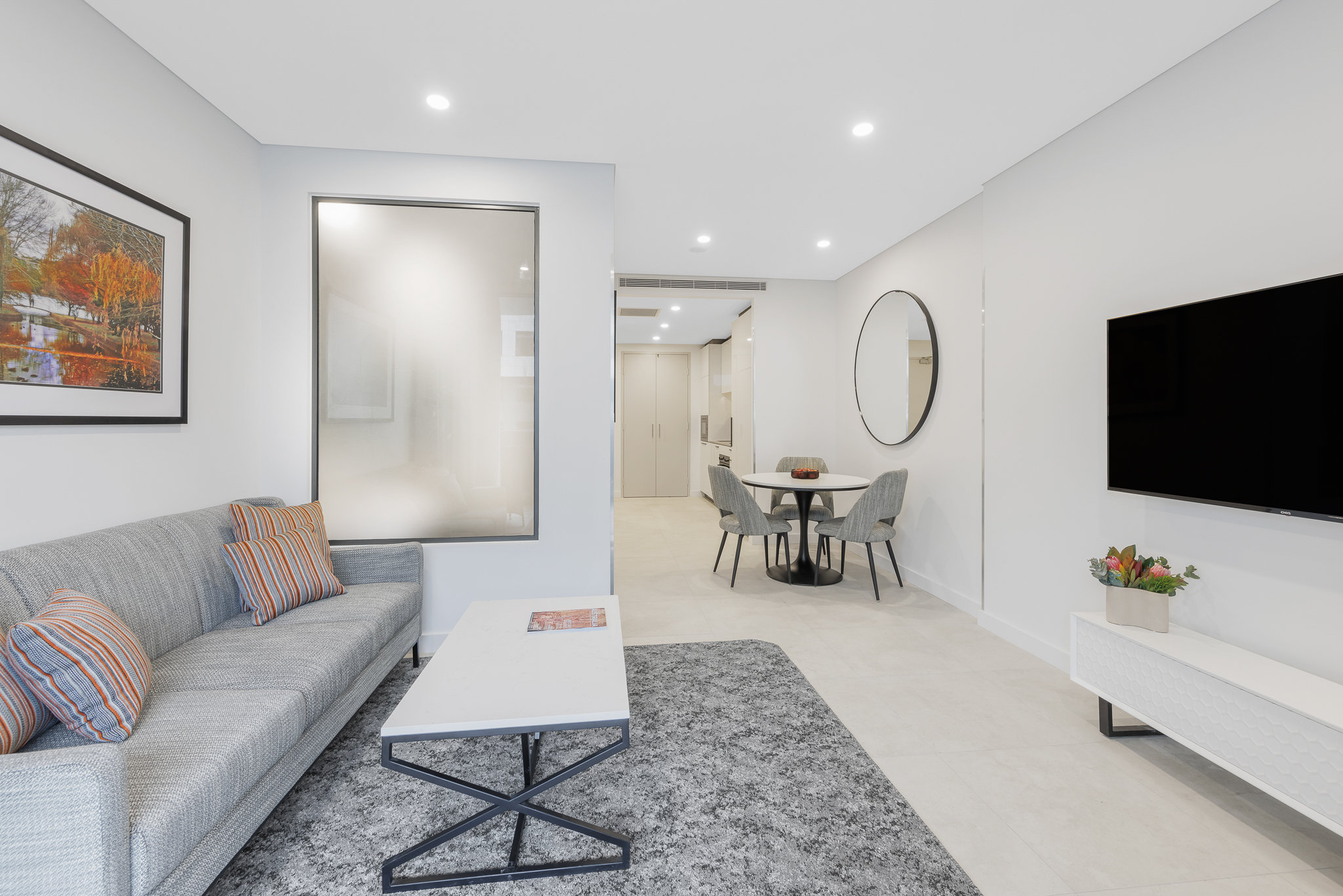 Meriton Suites Canberra 30/50