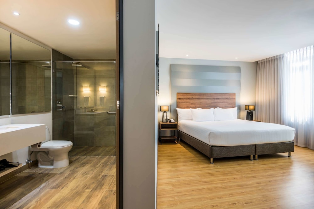 La Quinta by Wyndham Medellin 29/64