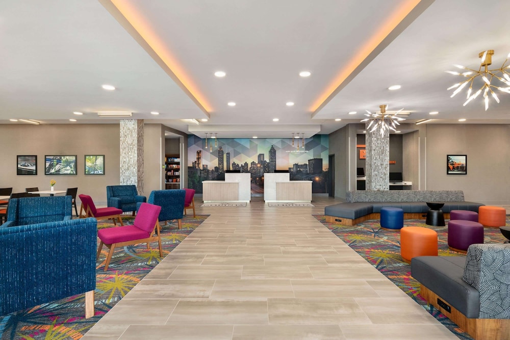 La Quinta Inn and Suites by Wyndham Braselton 39/60