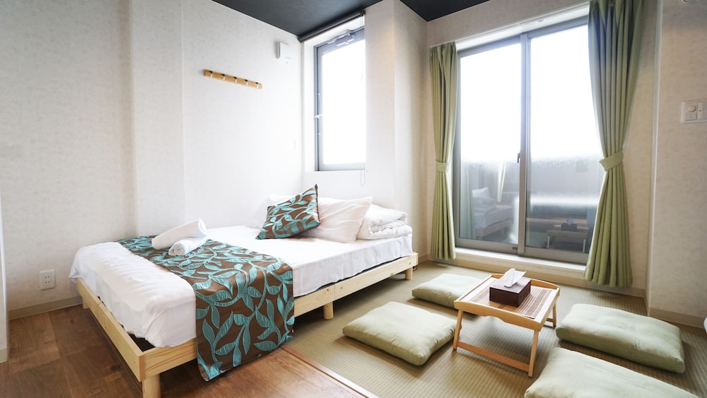 Poly Hostel Osaka 15/60