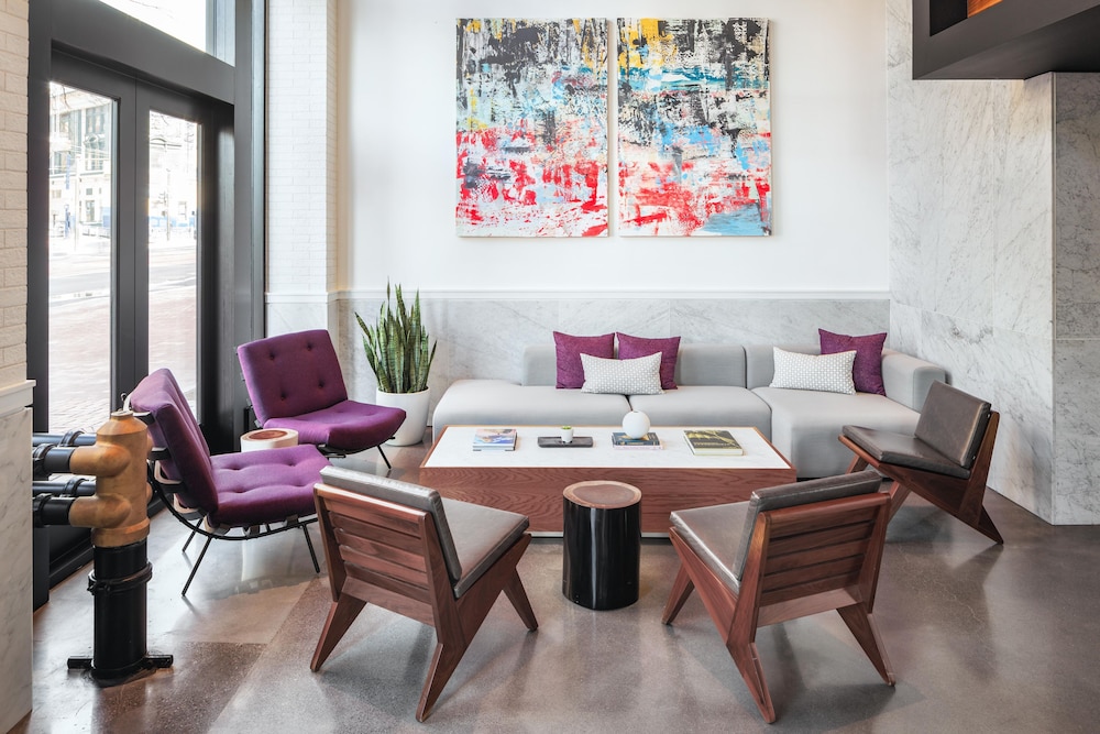 YOTEL San Francisco, Select by Hilton 56/76