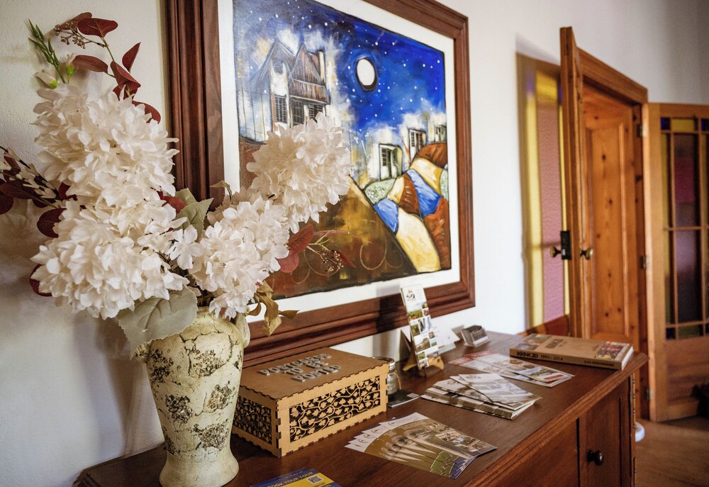 De Denne Guest House 5/50