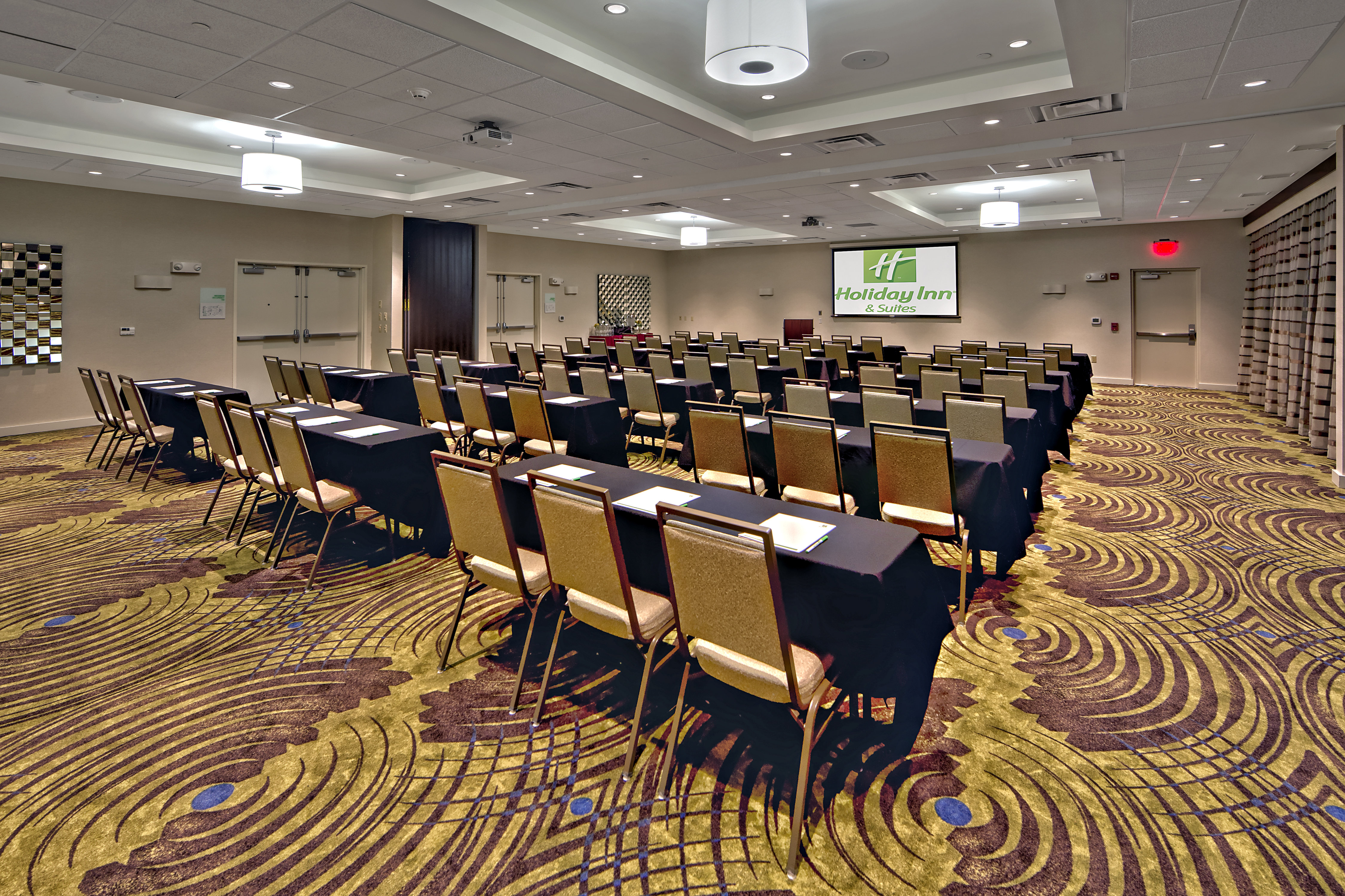 Holiday Inn Hotel And Suites Tupelo North 43/55