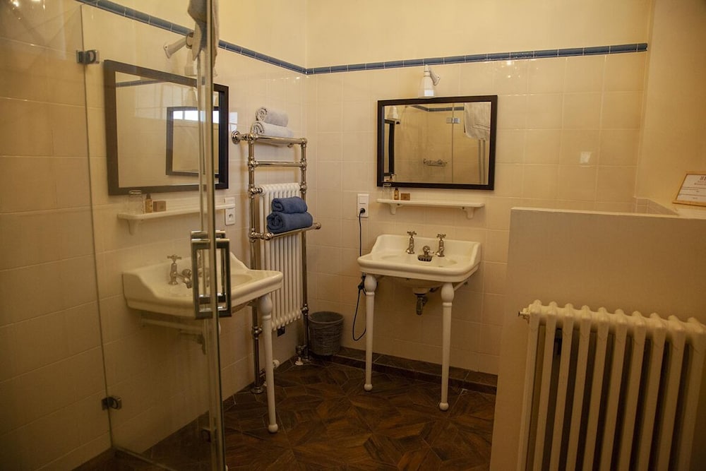 Manoir De Beaumarchais 34/34