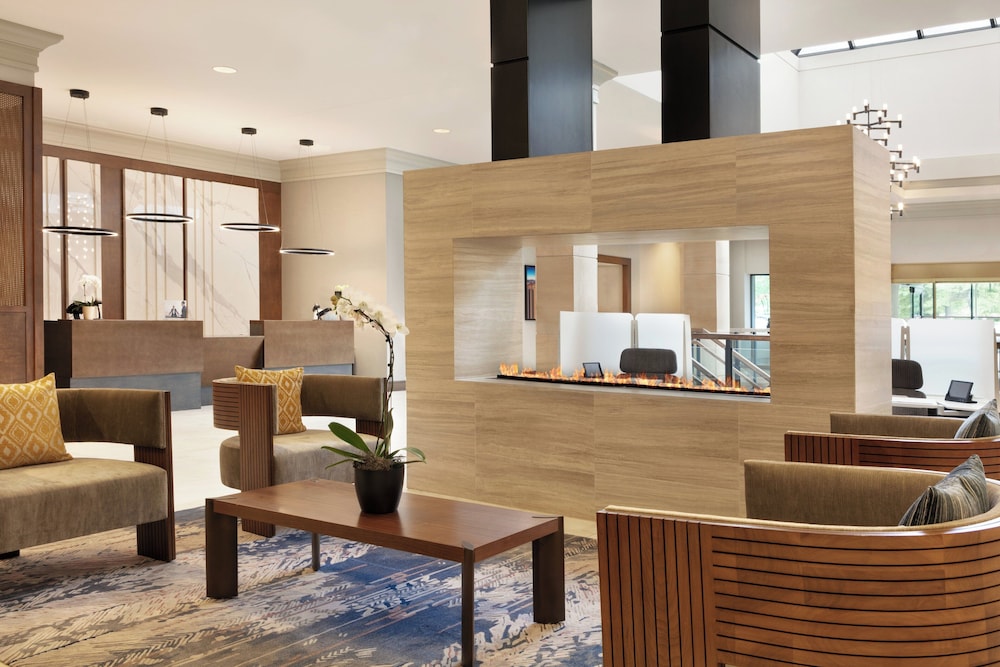 Crowne Plaza Philadelphia King of Prussia 10/79