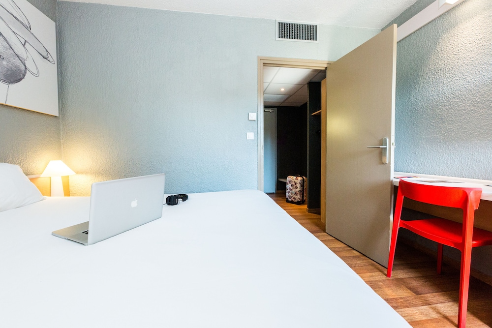 IBIS MONTELIMAR NORD 25/69