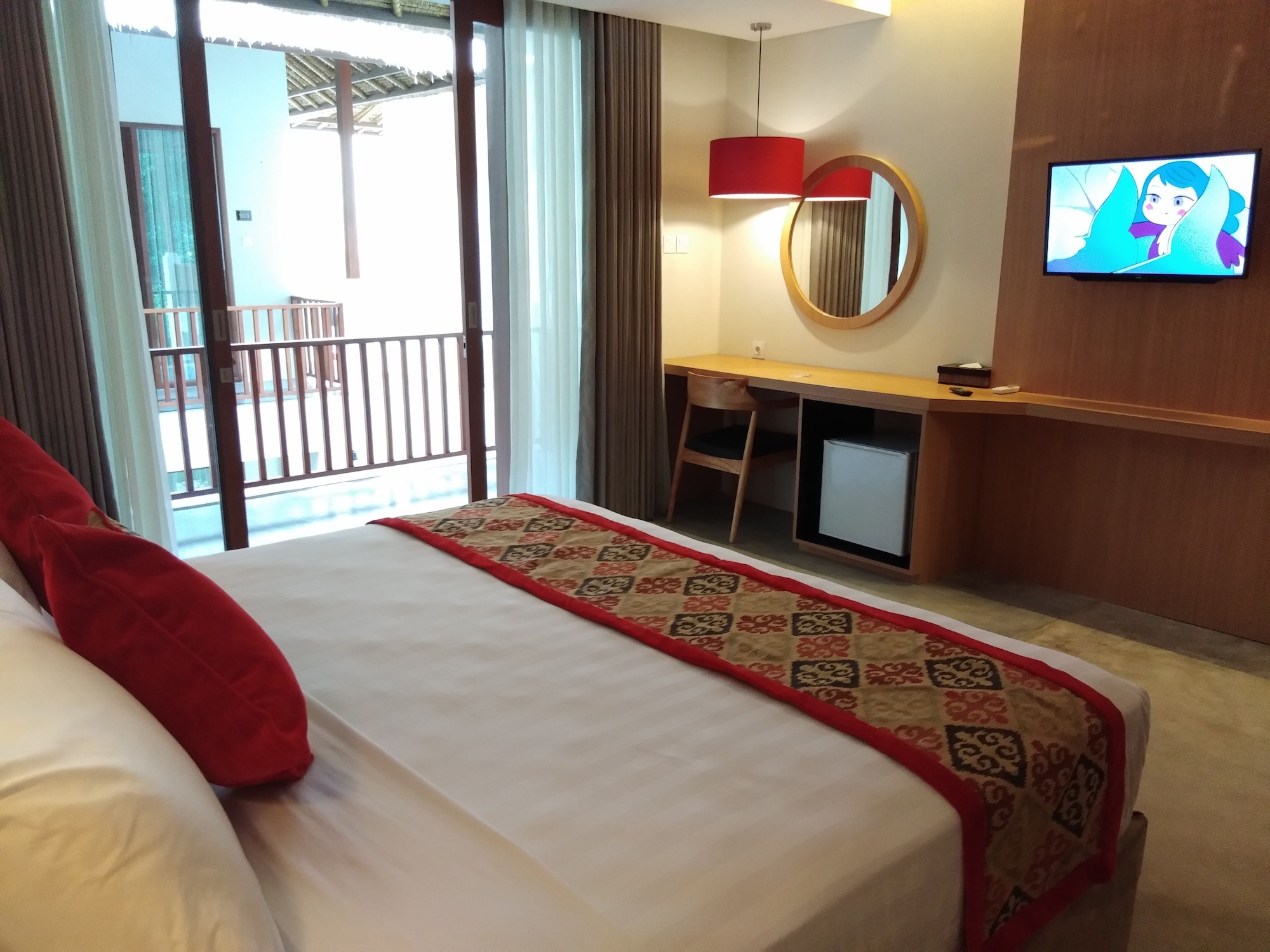 GRAND, DELUXE, APARTMENT