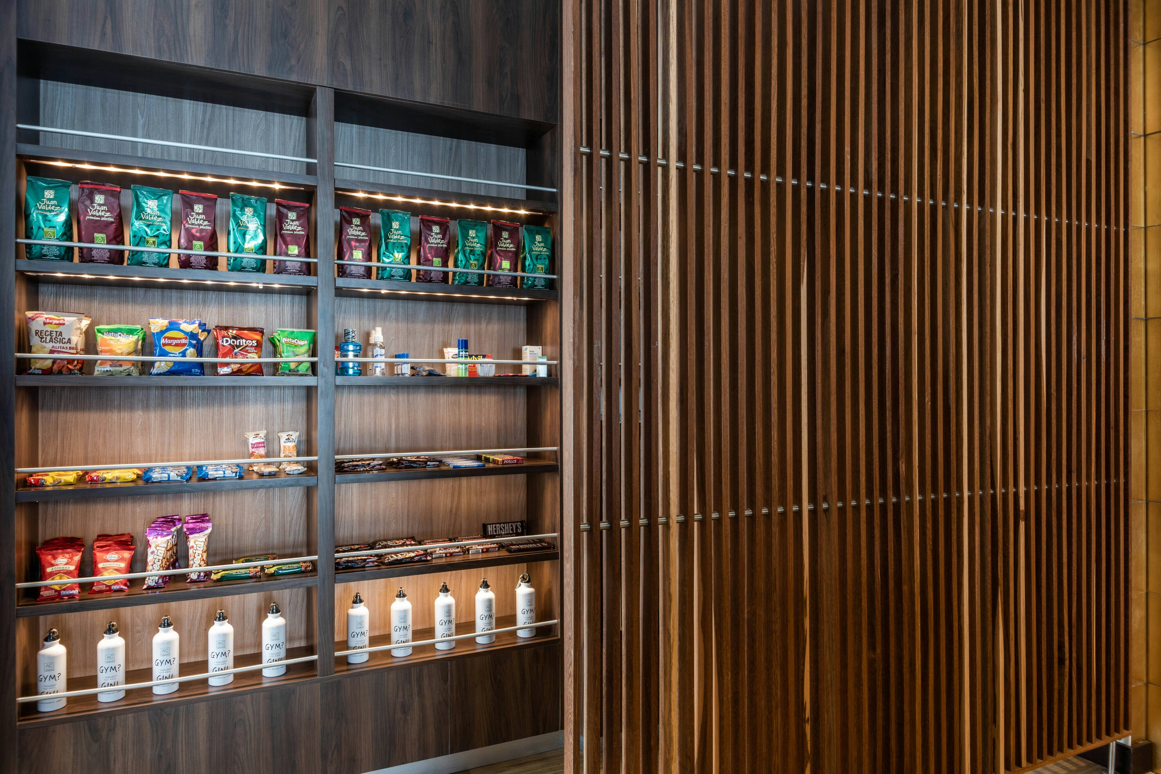 AC Hotel by Marriott Bogota Zona T 33/59