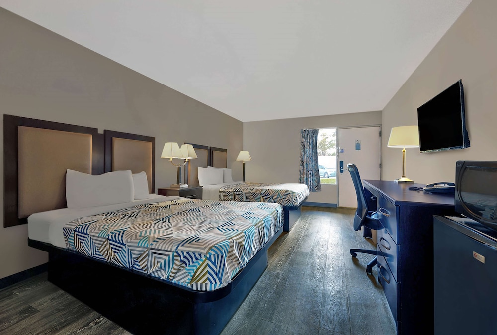 Standard, 2 Double Beds, Smoking