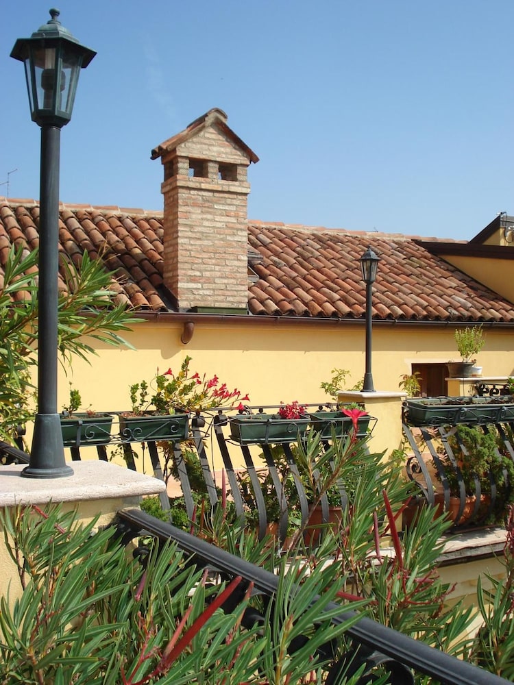Locanda Modigliani 32/41