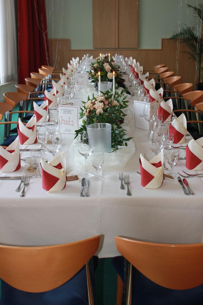 Ascot Bristol Hotel Potsdam 44/55