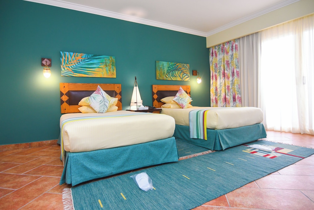 Carols Beau Rivage Matrouh 8/98