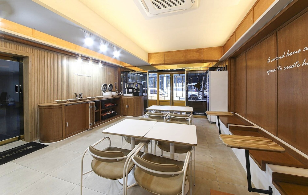 Hotel Yeogiuhtte Gwangju Station 4/50