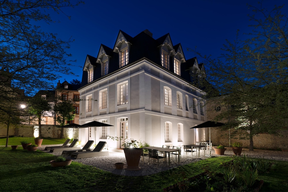 Hotel Saint-Delis Relais & Chateaux 1/41