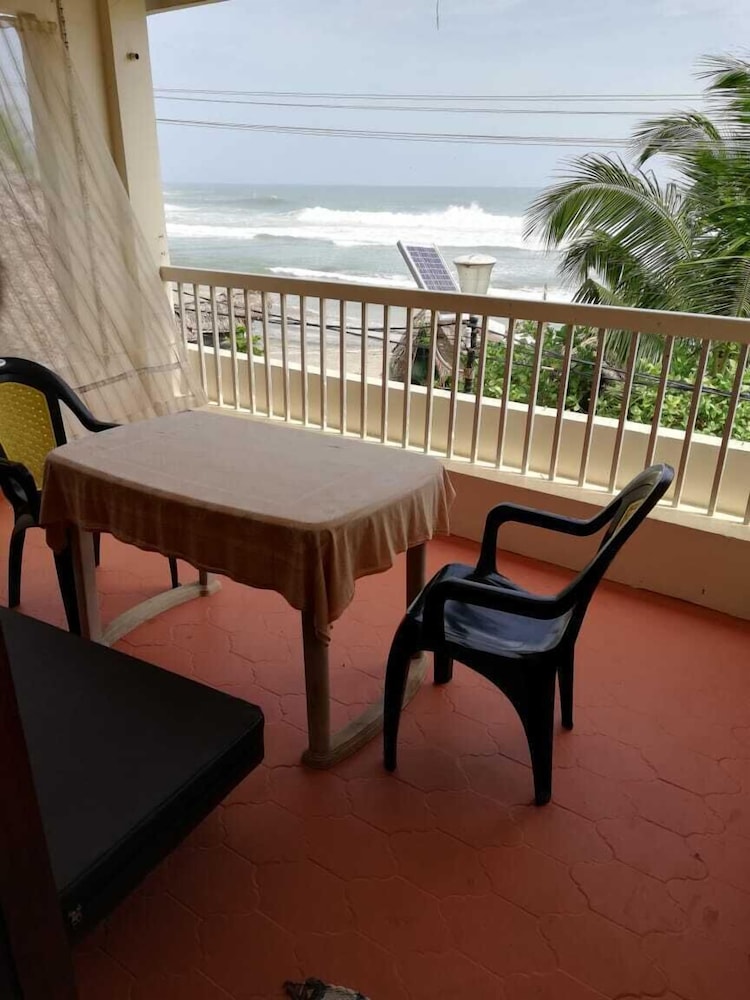 Unwind Hotels and Resort 6/15