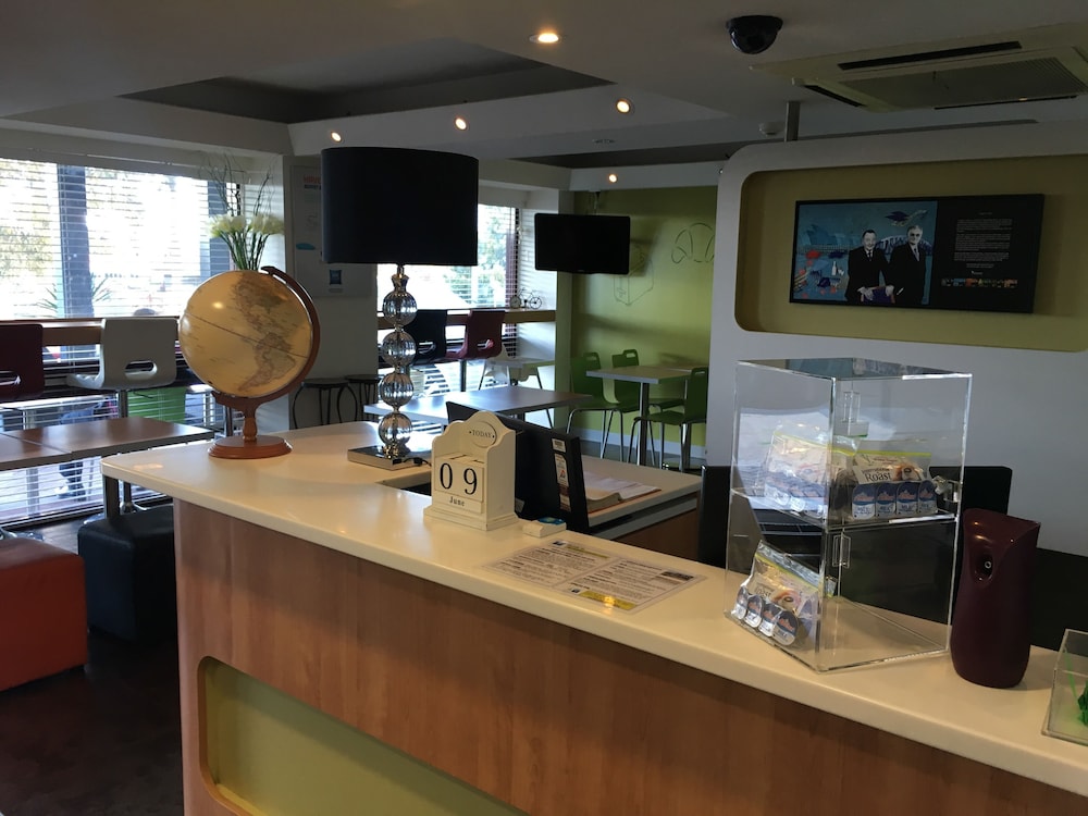 ibis budget Campbelltown 49/57