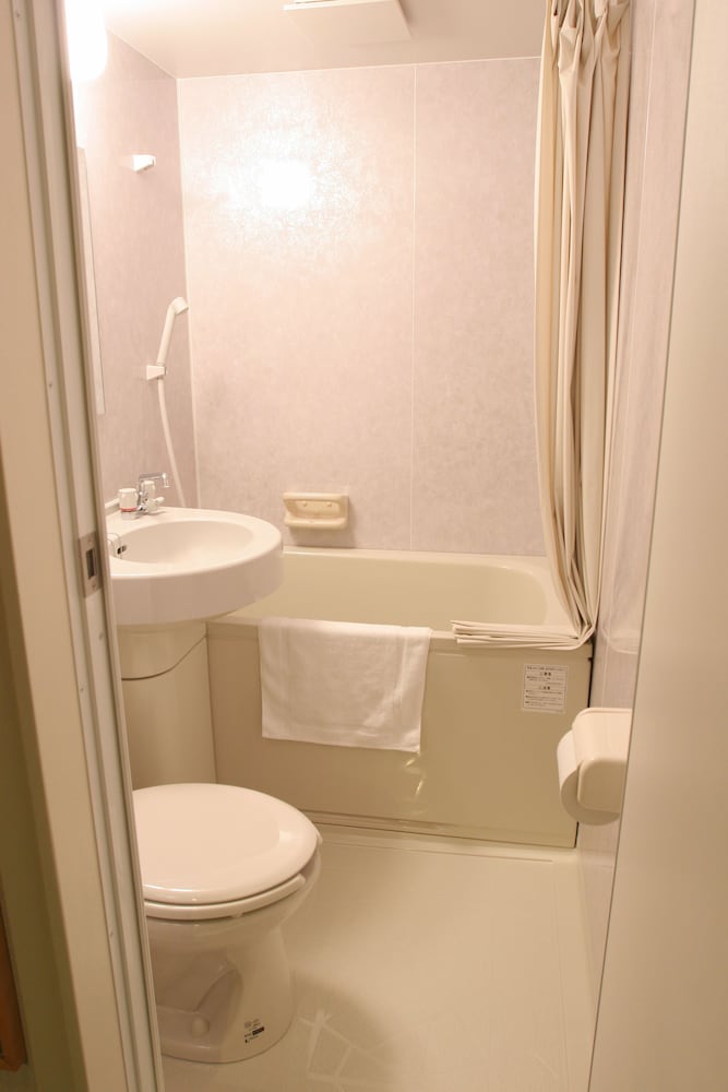 Takasaki Ekimae Plaza Hotel 33/33