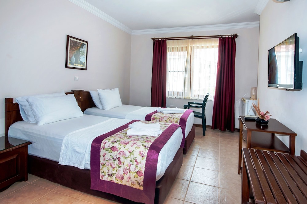 Fora Apart Hotel 6/49