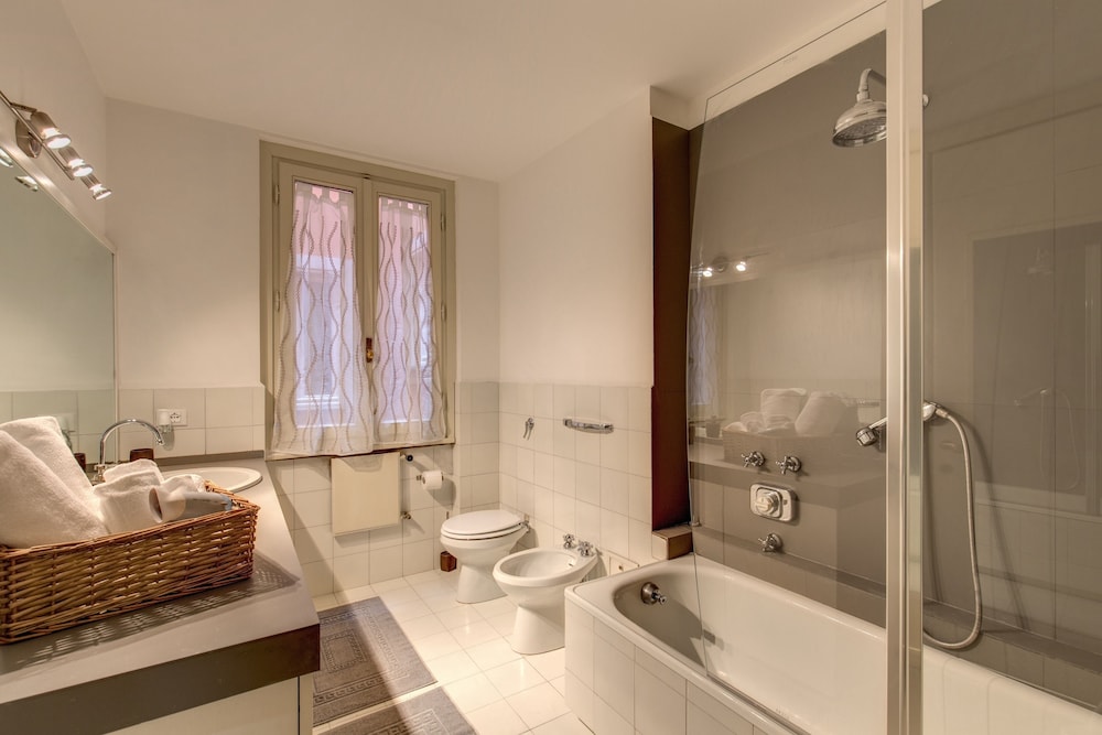 Trevi Miracle Suite 29/37