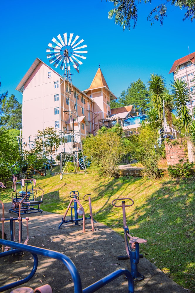 Sky Valle Hotel 65/72