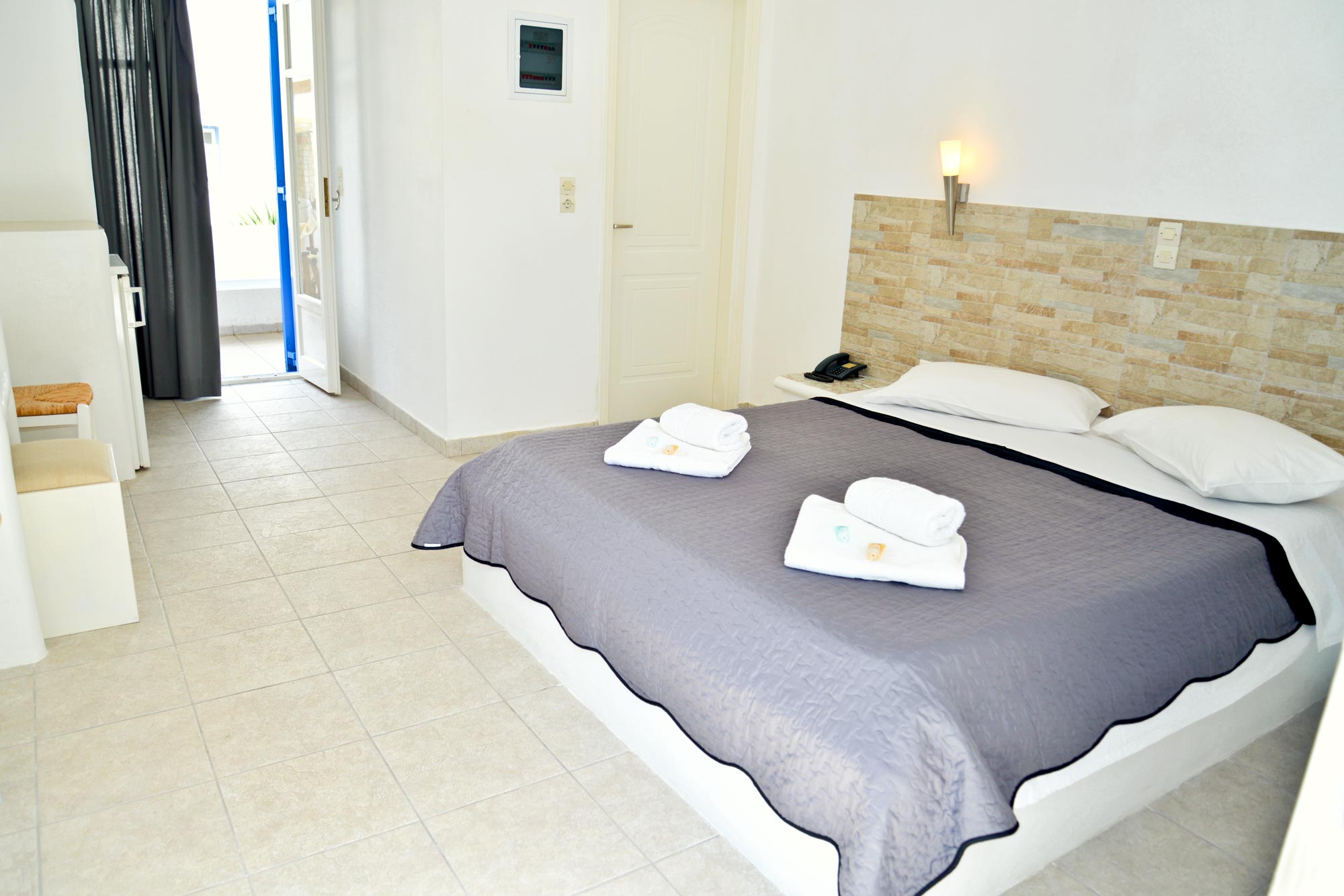 Room at Glaronissia Hotel, MILOS