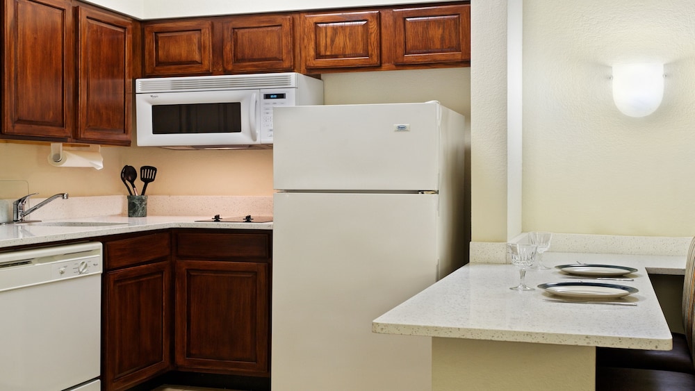 Staybridge Suites Chattanooga Downtown Convention Center 19/53