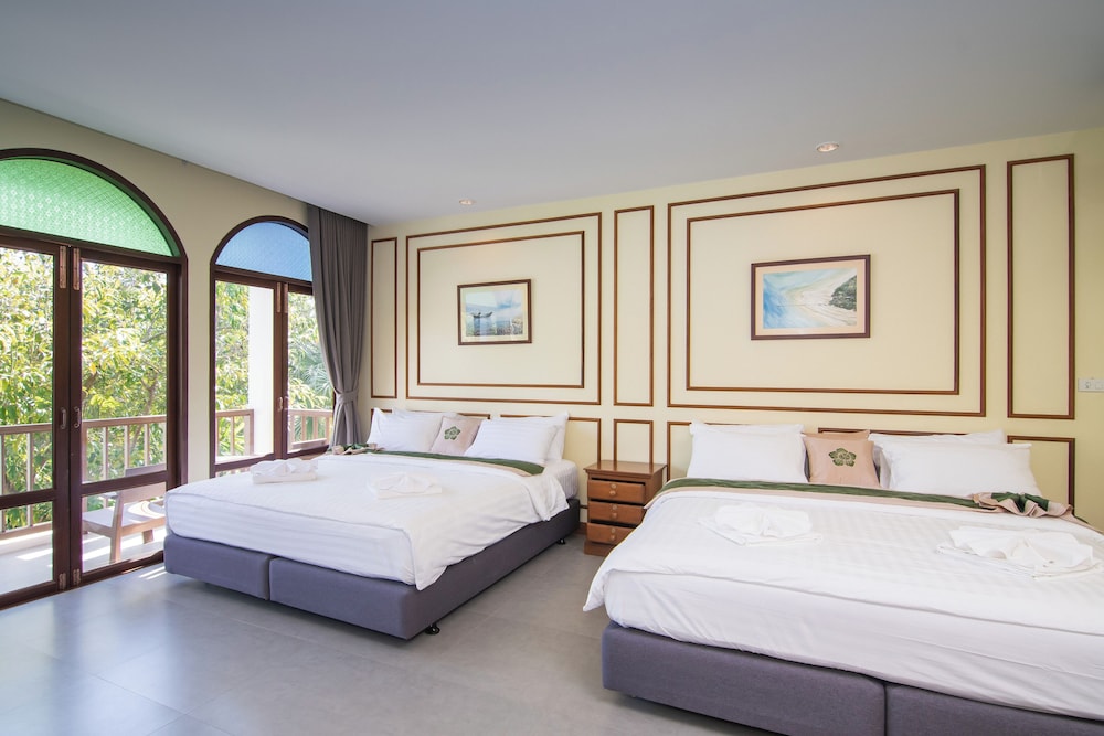 FAMILY, 2 DOUBLE BEDS, GARDEN VIEW