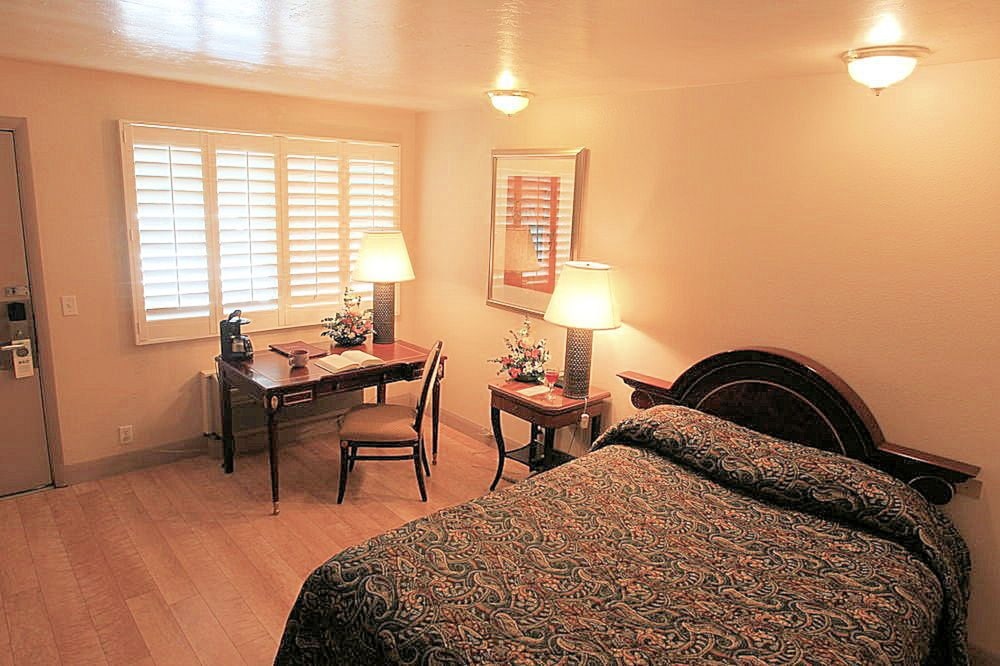 The Greenwell Inn 24/70