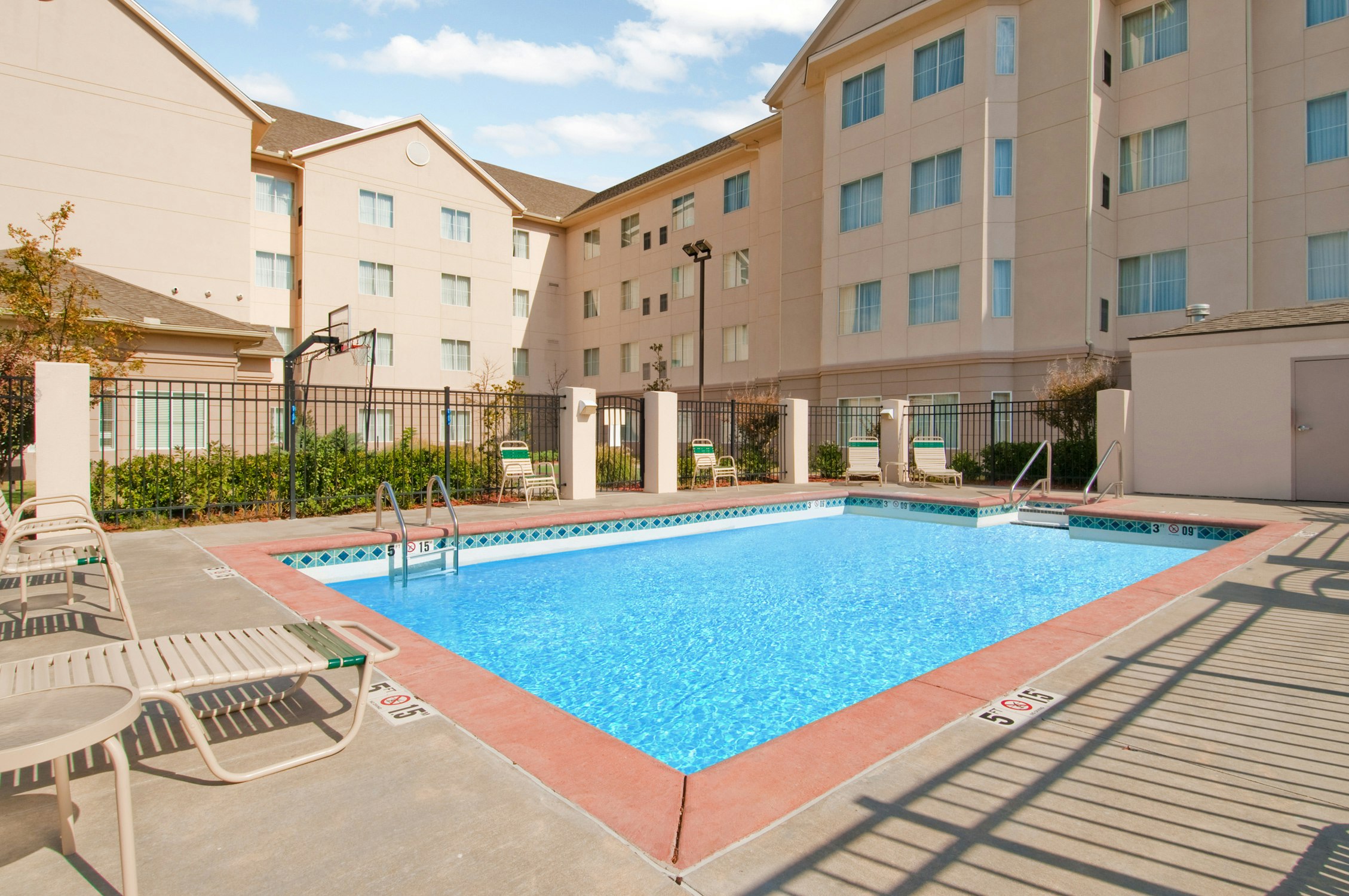 Homewood Suites by Hilton Tulsa-South 64/69