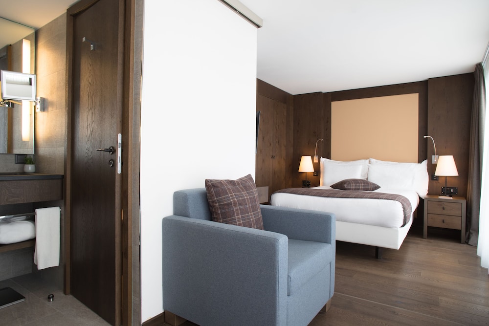 Crans Ambassador Luxury Sport Resort 16/86