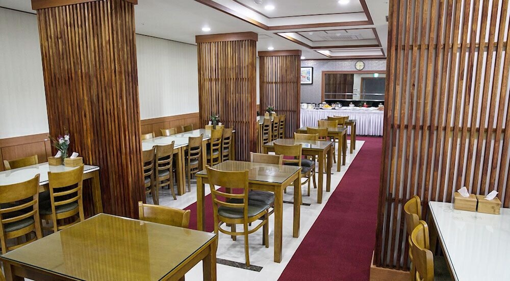 Ra Tourist Hotel 17/22