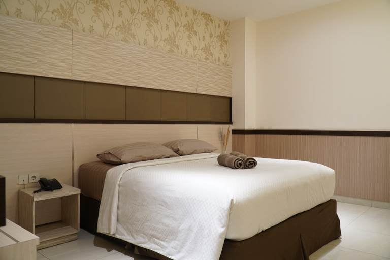 PARIS DAY HOTEL 9/11