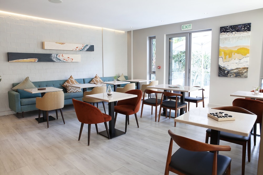 Zest Boutique Hotel 31/49