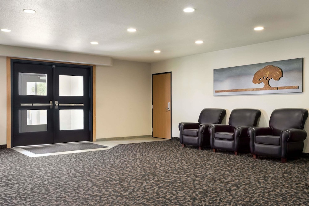 Travelodge by Wyndham Bill WY Thunder Basin Ntl Grassland 21/32