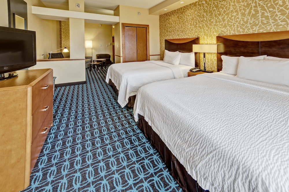 Fairfield Inn Suites Weatherford 10/35