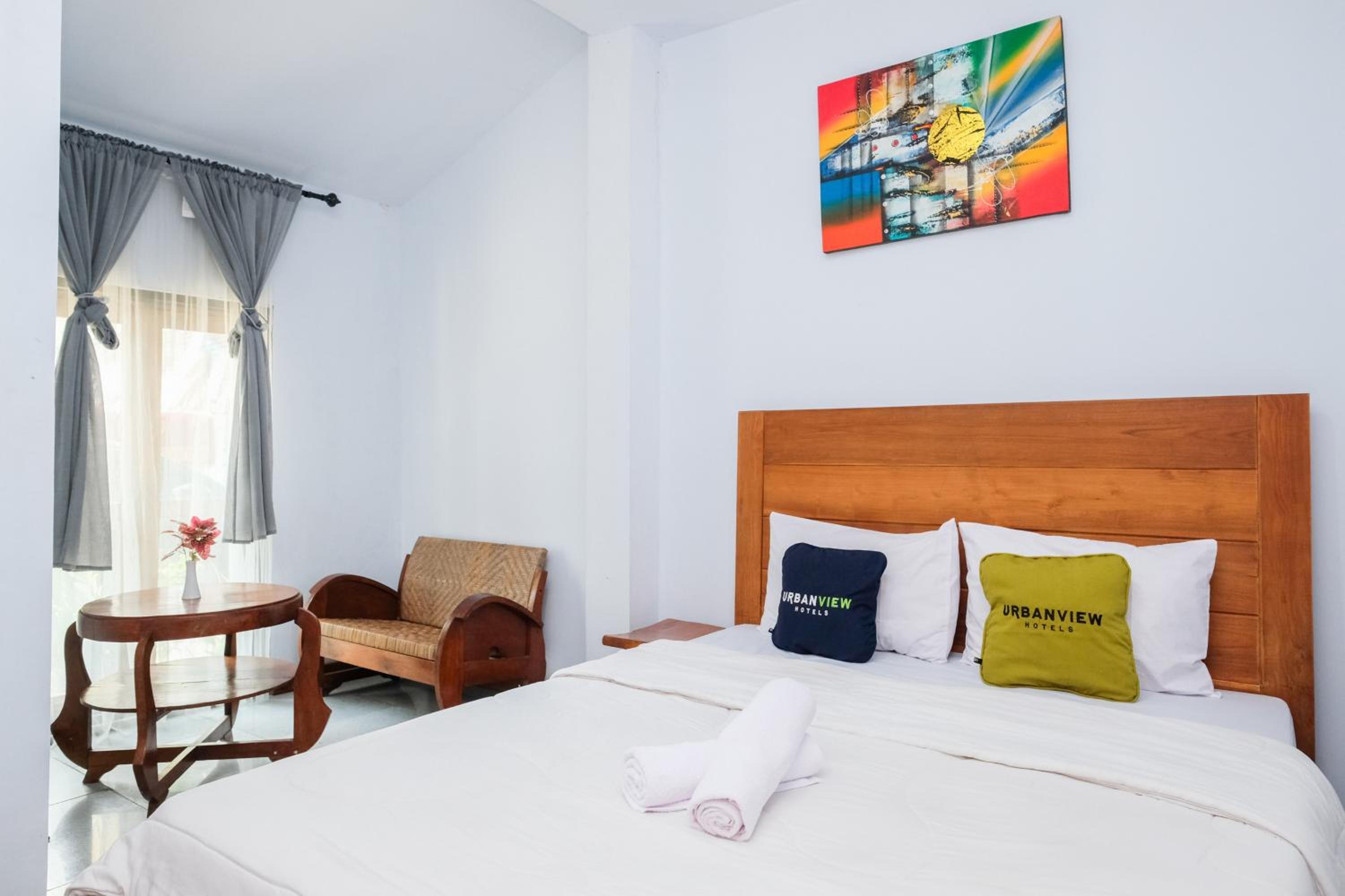 OYO 4016 Tan Jokteng Guest House 16/51