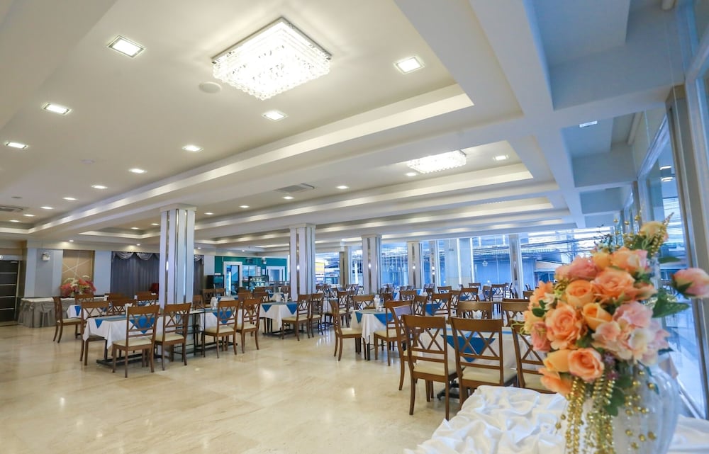Korat Hotel 83/87