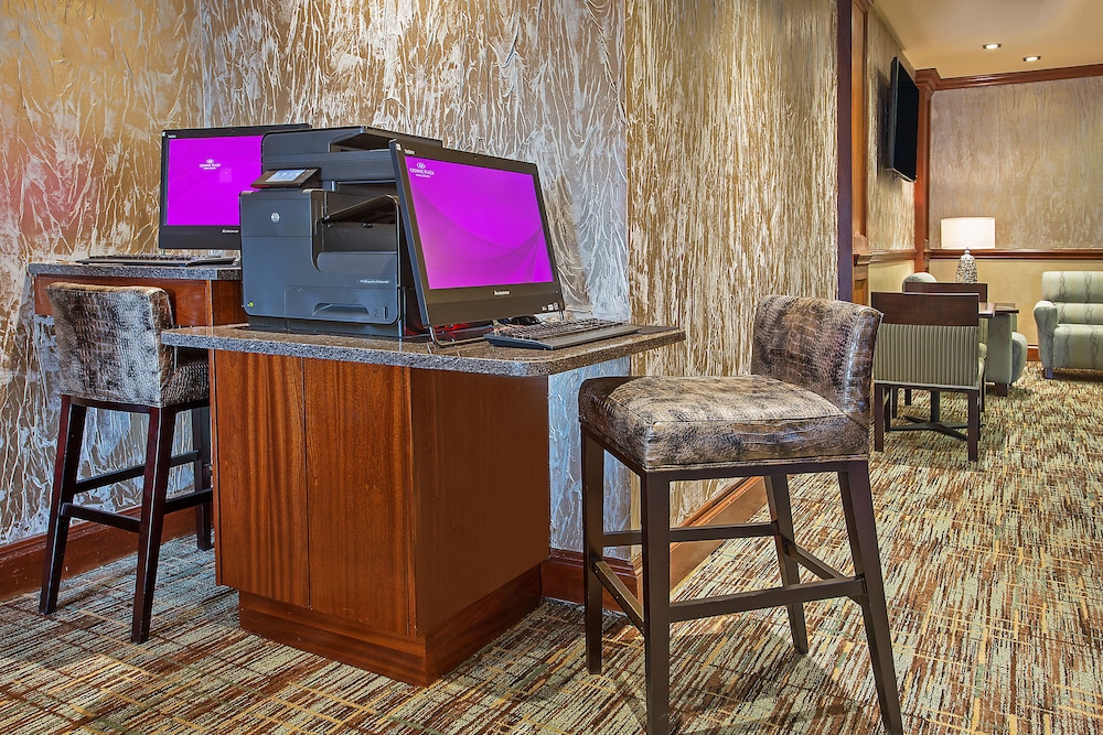 Crowne Plaza Hotel Knoxville Downtown University 66/81