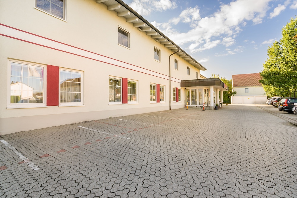 Mercure Hotel Ingolstadt 66/70