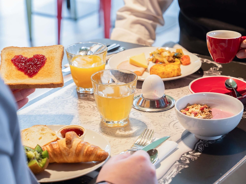 IBIS GENEVE AEROPORT 52/66