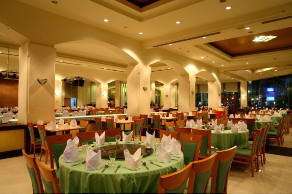 Thumrin Thana Hotel 59/71