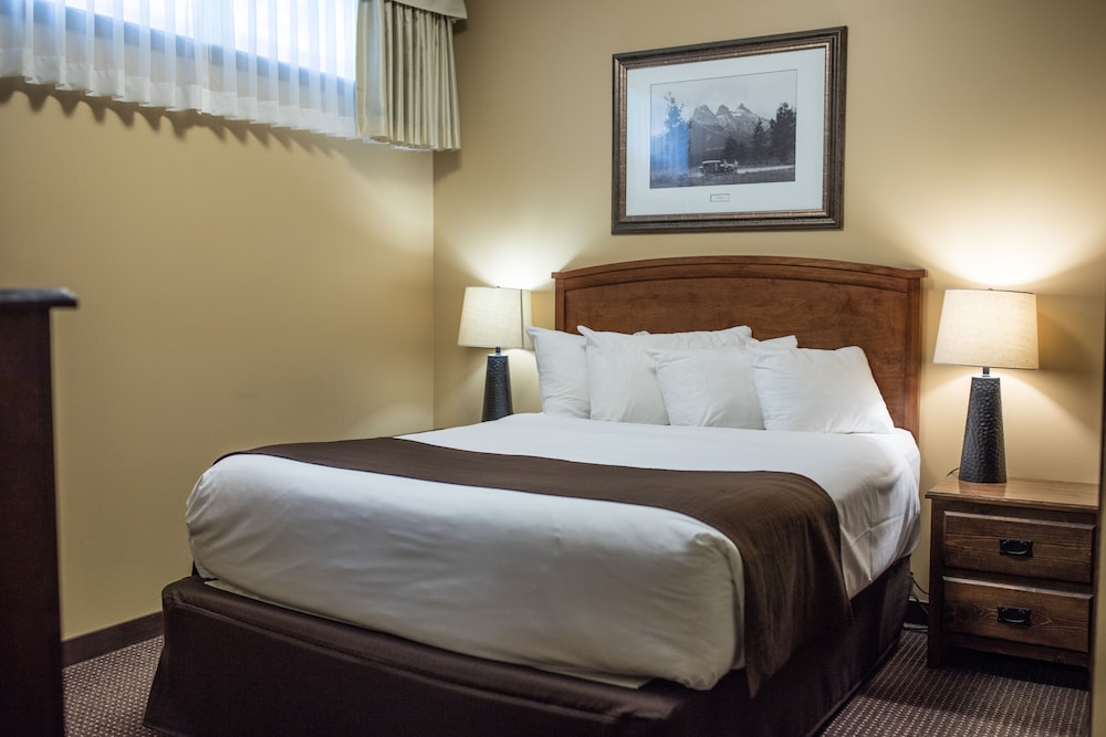 Canmore Rocky Mountain Inn 14/32
