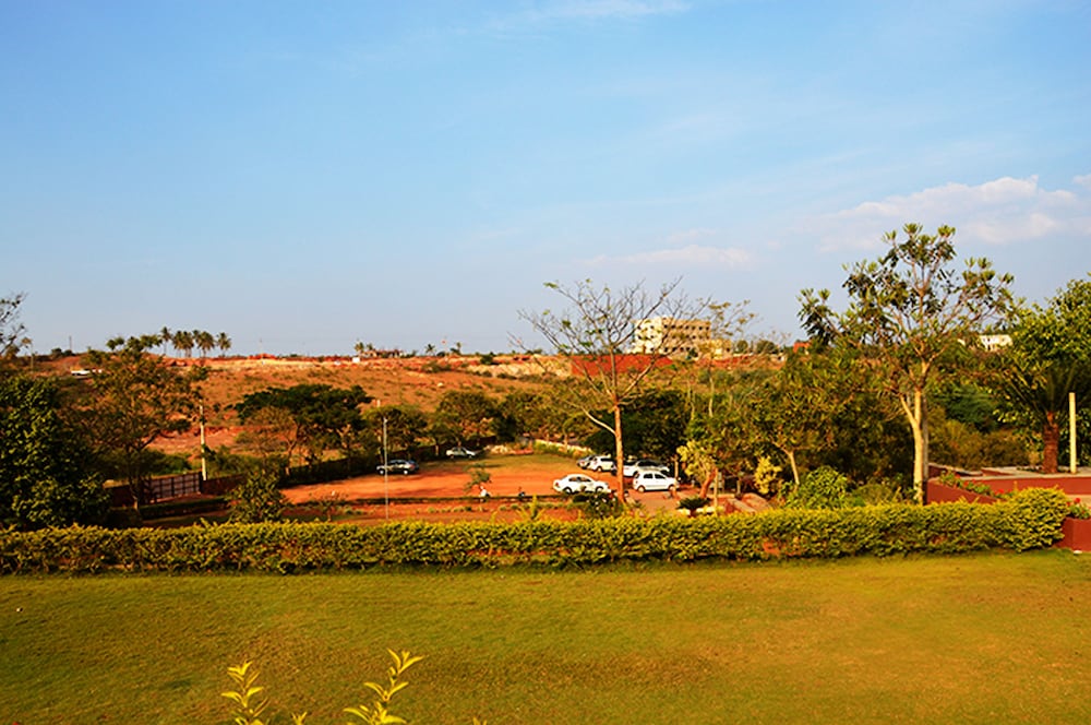 Cotton County Club And Resort 36/46
