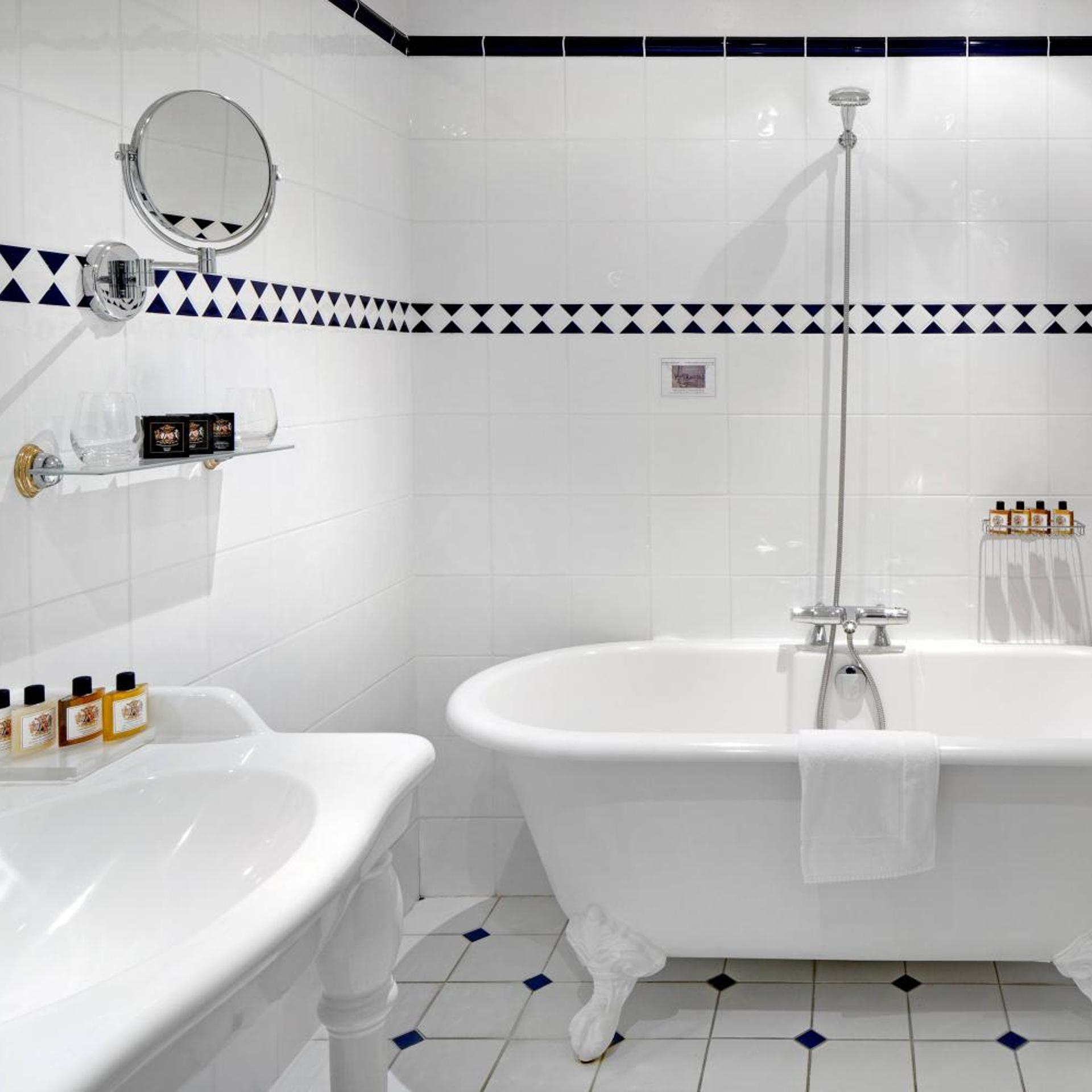 Castle, Superior, Double Bed، Domaine Et Golf De Vaugouard 3/4