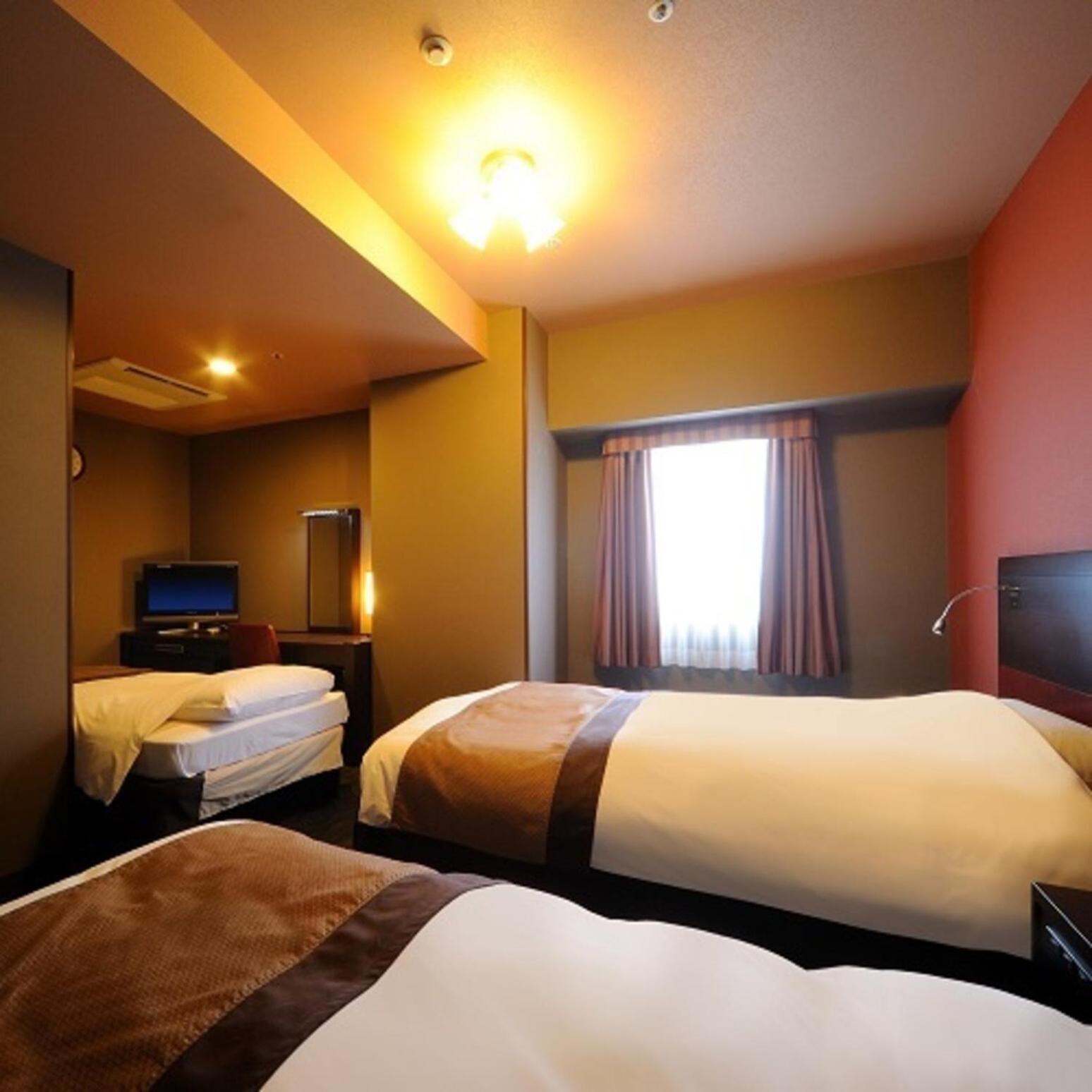 Room, Triple, Single Bed