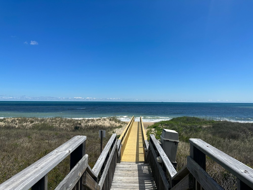 Outer Banks Beach Club 42/51