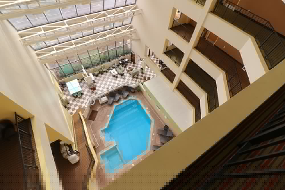 The Atrium Resort 16/36