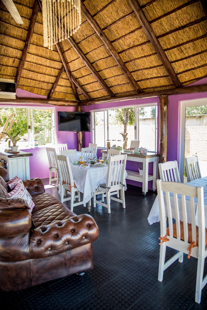 Tshiberry Bed & Breakfast 23/43