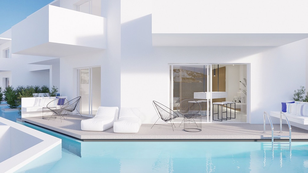 Mykonos Dove Beachfront Hotel 5/73