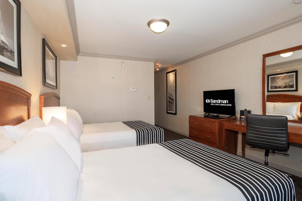 Sandman Hotel & Suites Winnipeg Airport 12/56